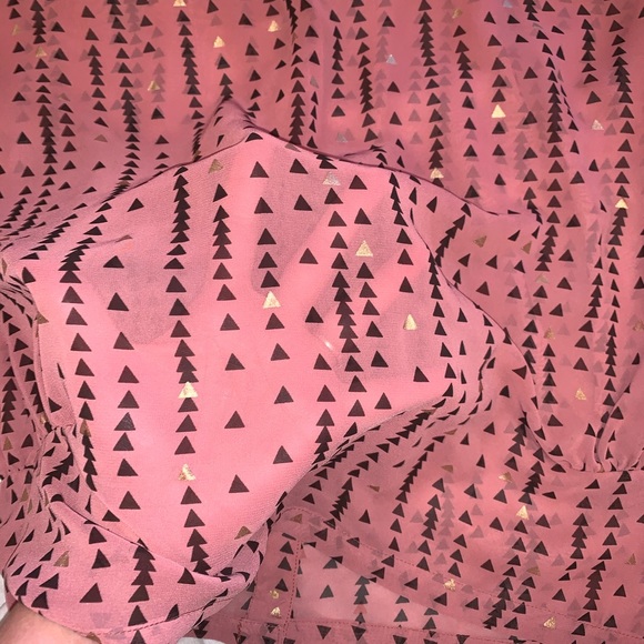 Short sleeve salmon colored sheet button up - Picture 4 of 4